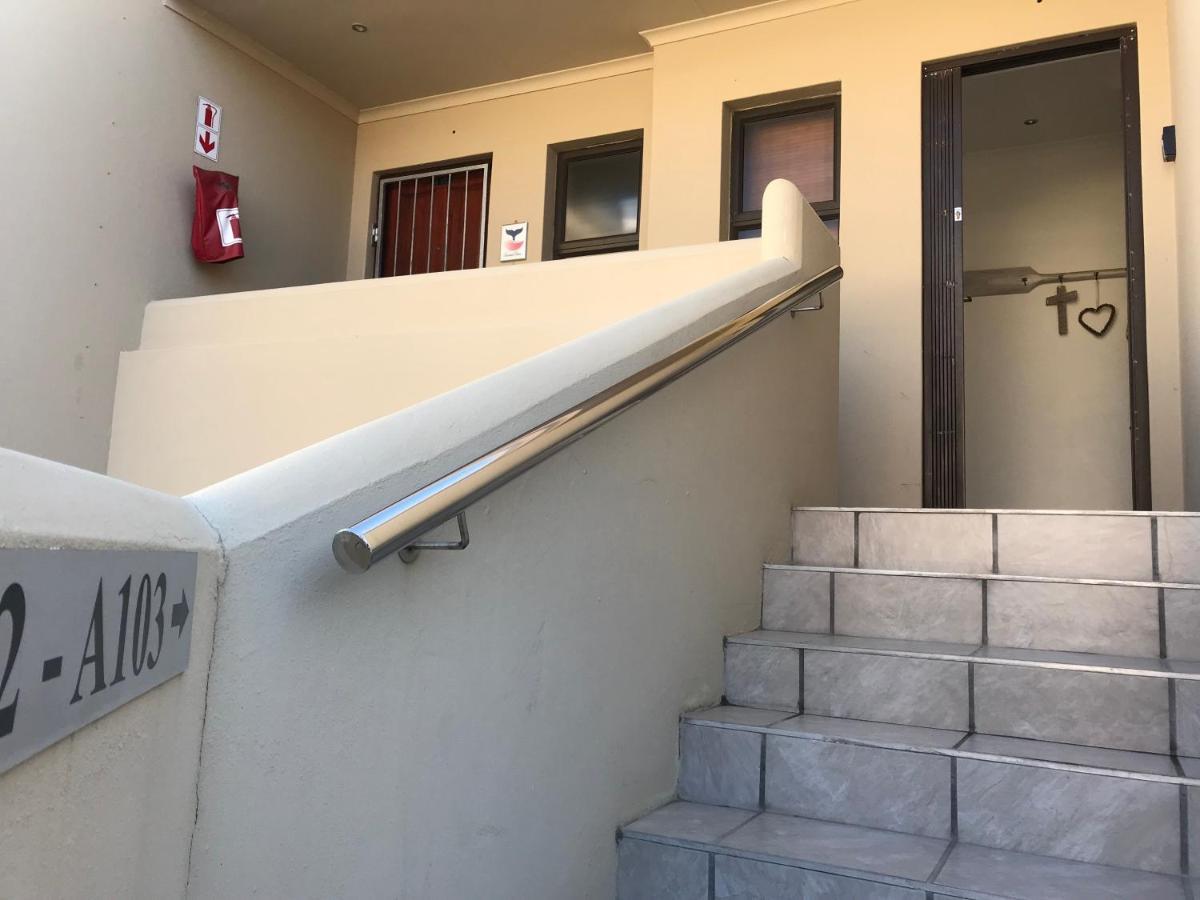 Whale Cove A103 Apartment *